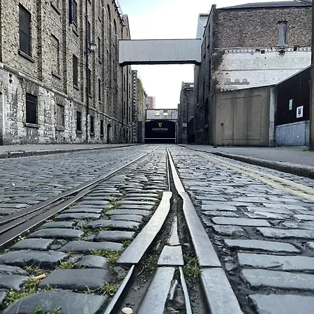 ホームステイ Gateway To Guinness